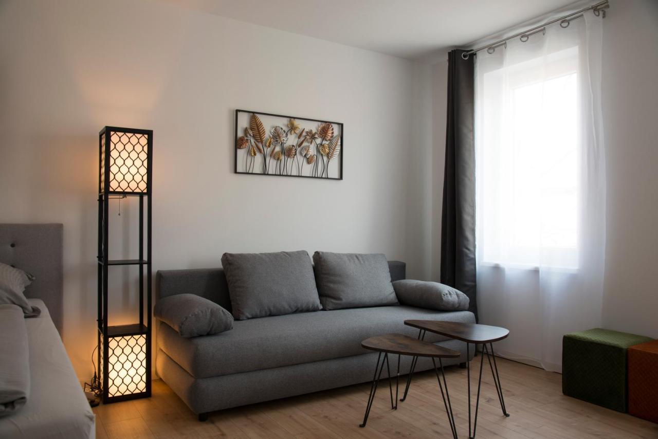 Schoene Grosse Ferienwohnung 79M2 Und 2 Baeder, Zentrumnah, 2Og 埃尔福特 外观 照片
