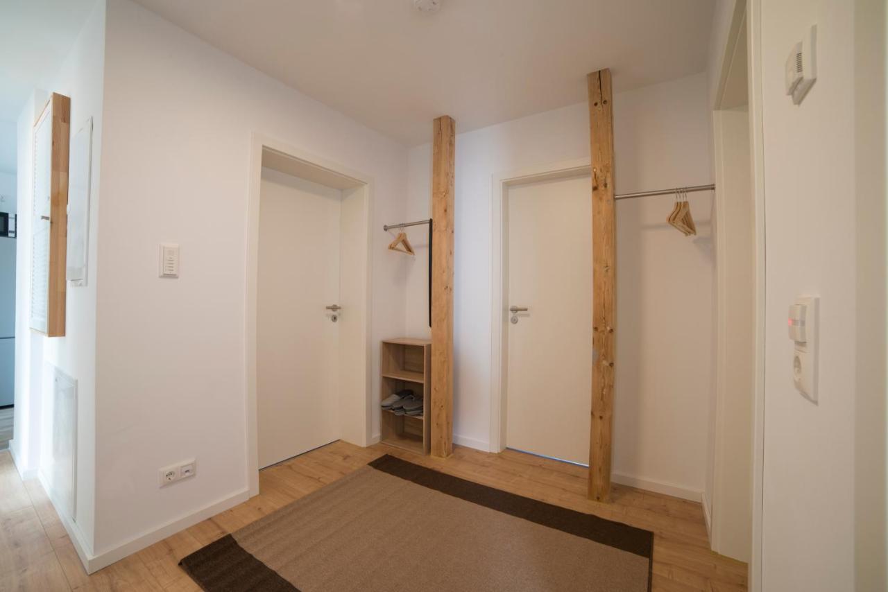 Schoene Grosse Ferienwohnung 79M2 Und 2 Baeder, Zentrumnah, 2Og 埃尔福特 外观 照片