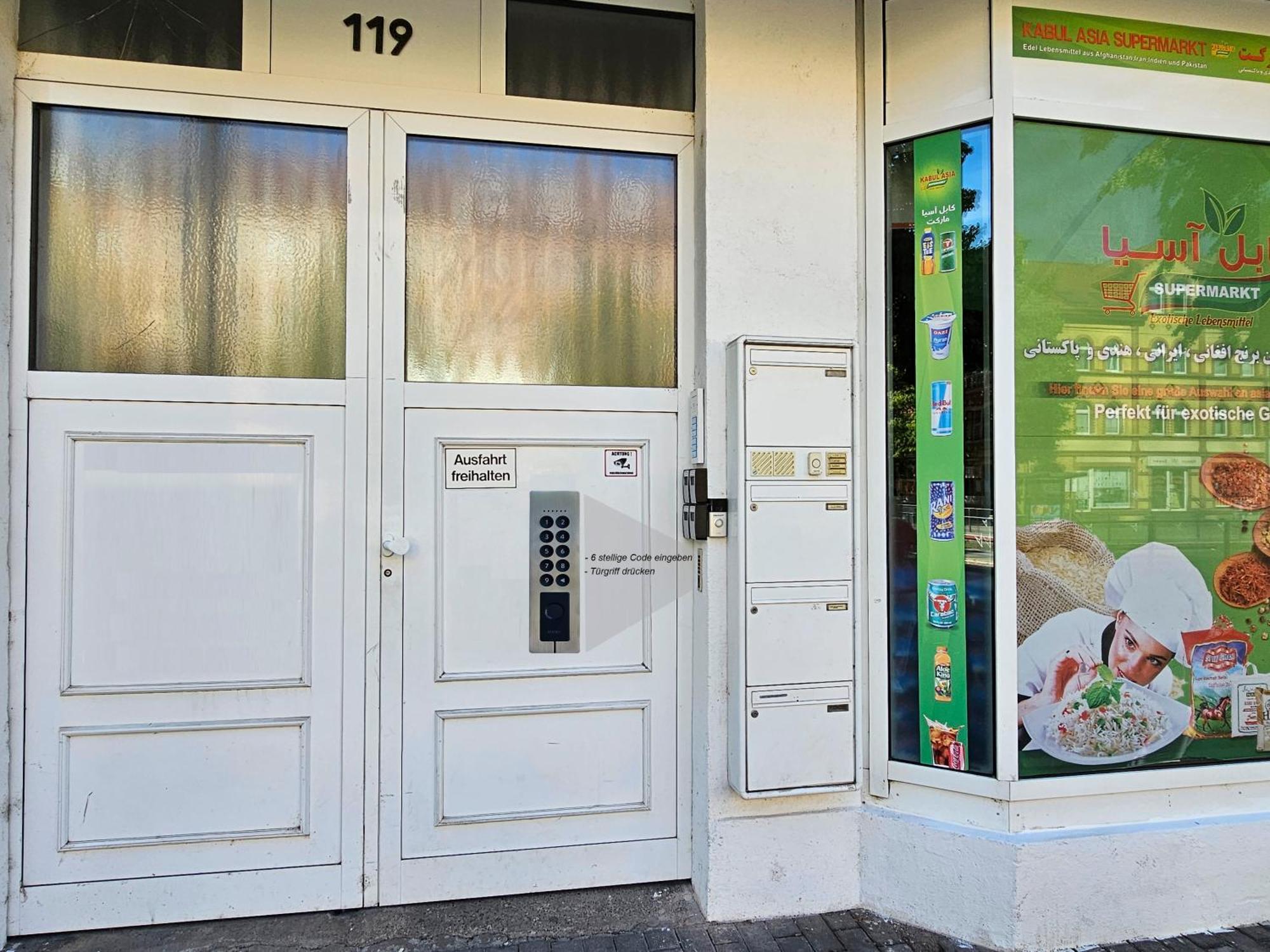 Schoene Grosse Ferienwohnung 79M2 Und 2 Baeder, Zentrumnah, 2Og 埃尔福特 外观 照片